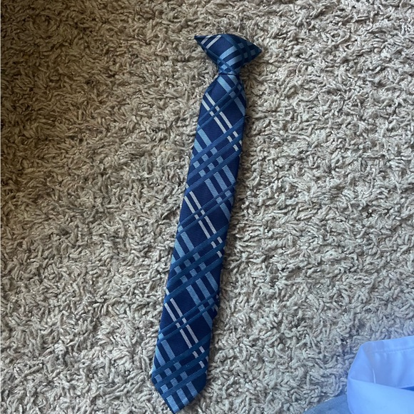 Izod Toddler Formal 4 Piece Suit Set - Picture 4 of 9